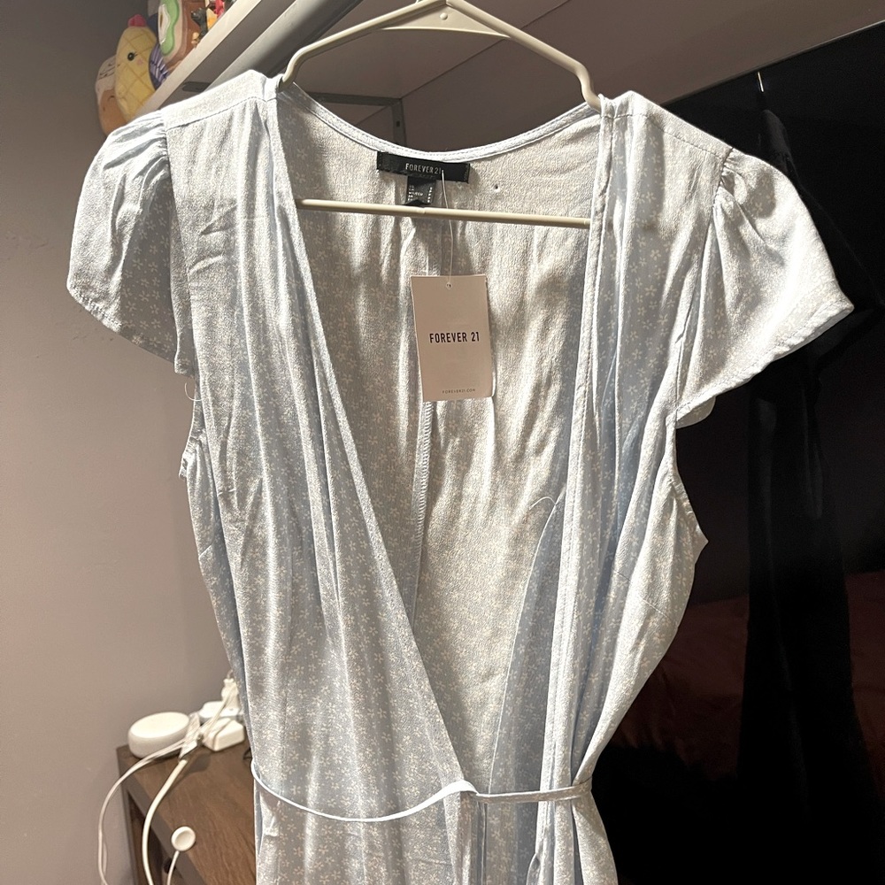 Brand New Forever 21 Dress - Picture 1 of 2